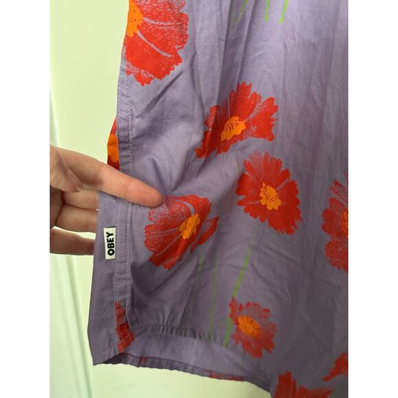 OBEY Button Up Short Sleeve Shirt Size XL Camicia Marino Lavender Poppies NWT - Picture 7 of 9
